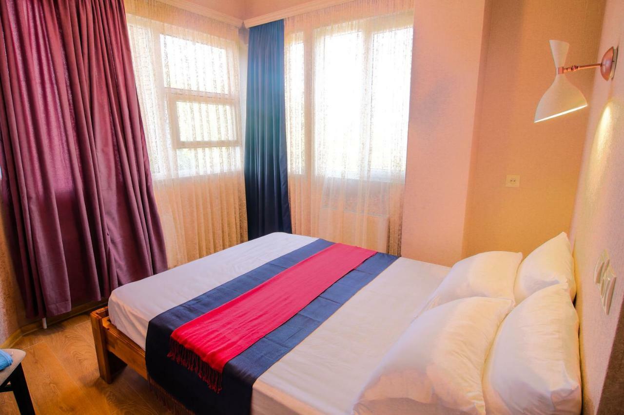 Luca Lili Hotel Sighnaghi Eksteriør billede